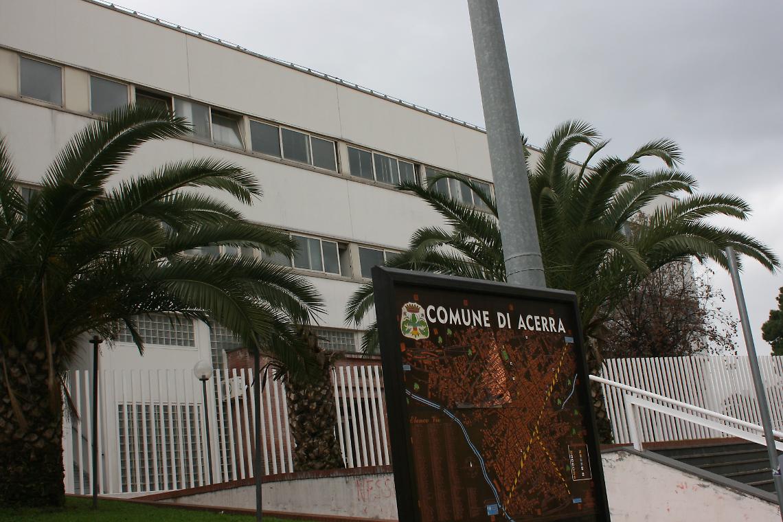 Acerra, rinviati a giudizio 61 dipendenti comunali assenteisti