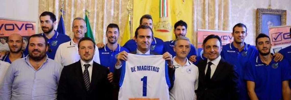 Basket: Azzurro Napoli, ancora in corso <br> la formazione del nuova società