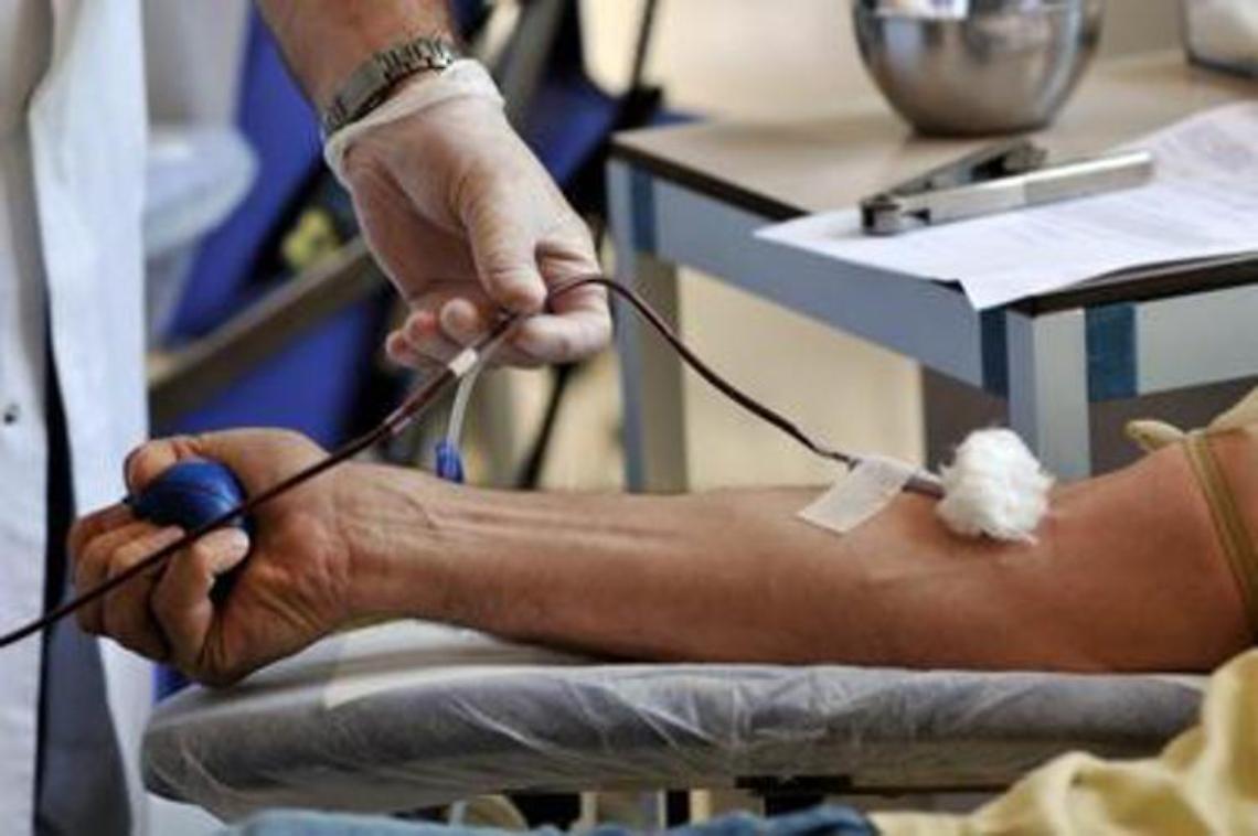 Tanti donatori di sangue al Cardarelli, ma l'emergenza continua