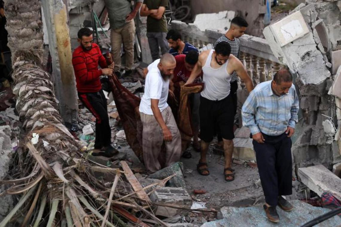 Gaza, Israele ordina evacuazione quartiere Khan Younis: «Non è più zona umanitaria»