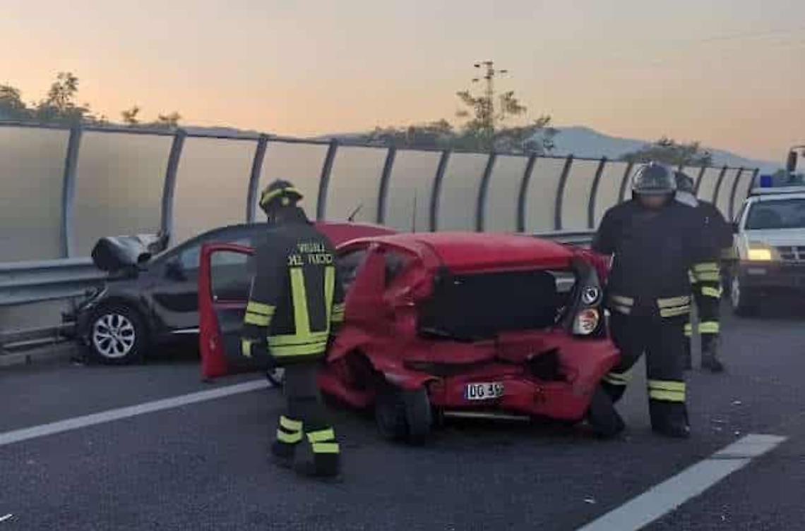 Schianto sulla A2, muore bimba di 7 anni