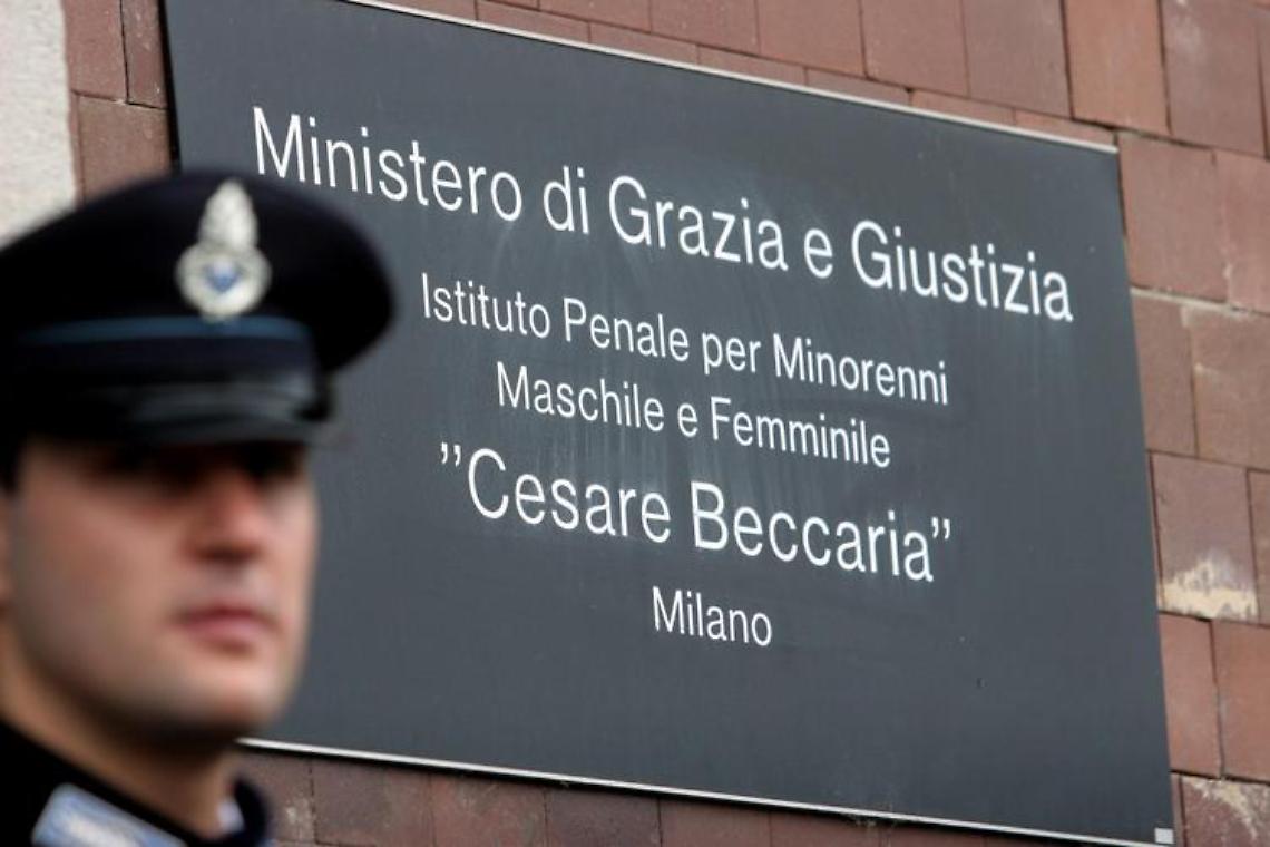 Nel minorile Beccaria torna la calma dopo la rivolta: contusi e feriti