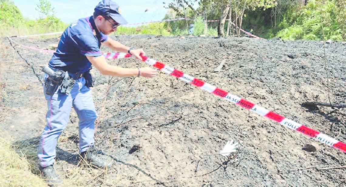 Ucciso e dato alle fiamme, omicidio horror a Pianura