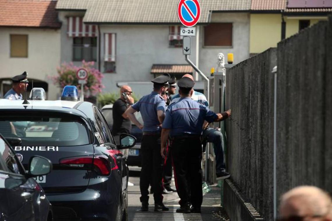 Spari e coltellate tra ultras dell'Inter, un morto e un ferito