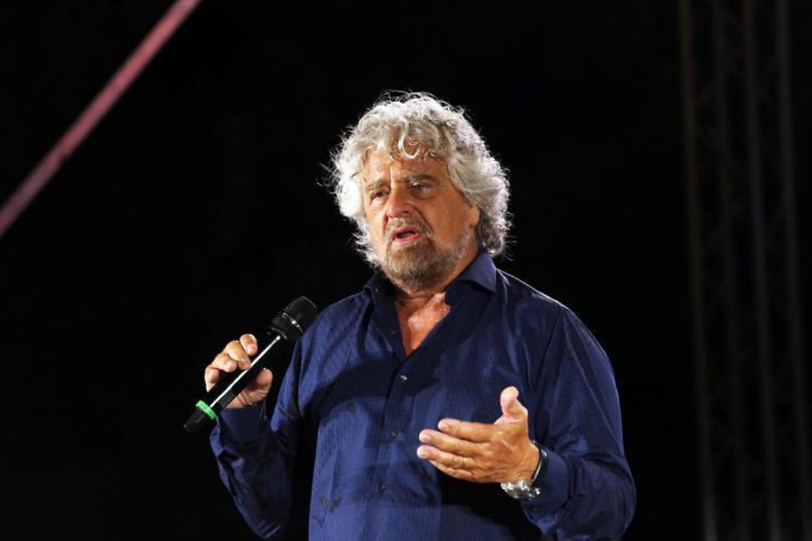 Grillo: «A ottobre vi troverete davanti a un bivio: o me o Conte» 