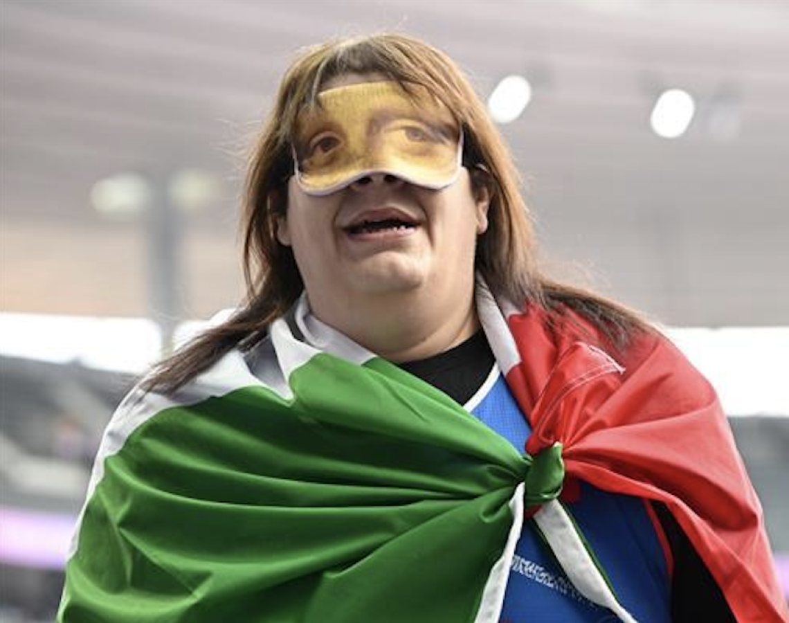 Parigi 2024, la napoletana Assunta Legnante oro nel lancio del peso