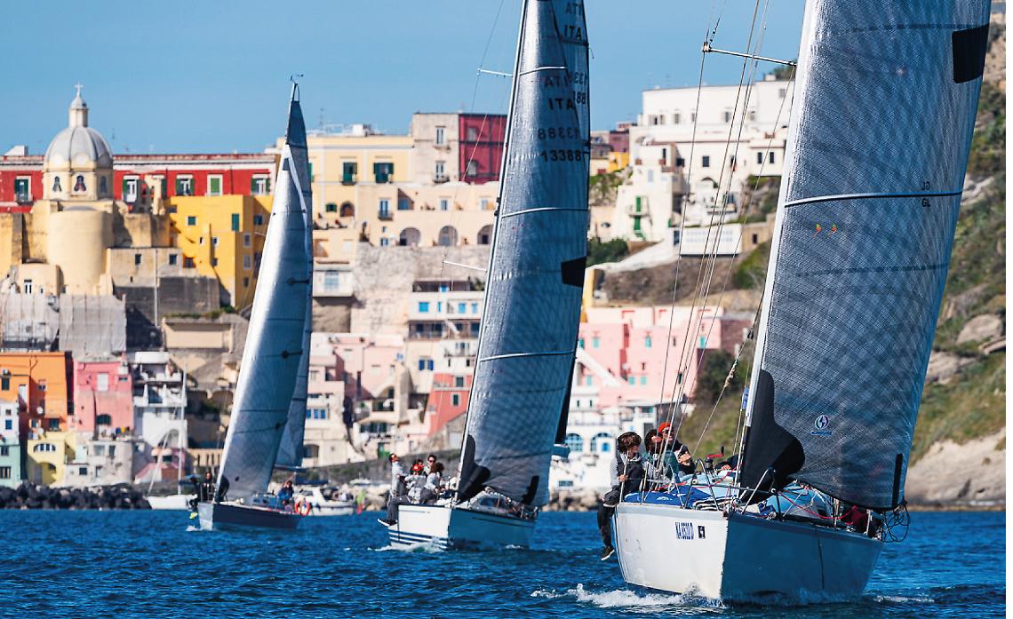 Procida Vela Cup 2024, la “Barcolana” dell’Isola di Arturo