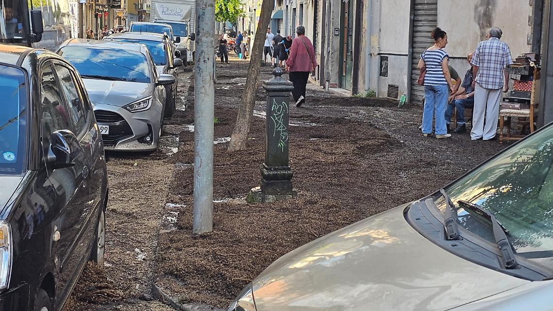 Frana costine del monte Pendolo, Castellammare nel fango