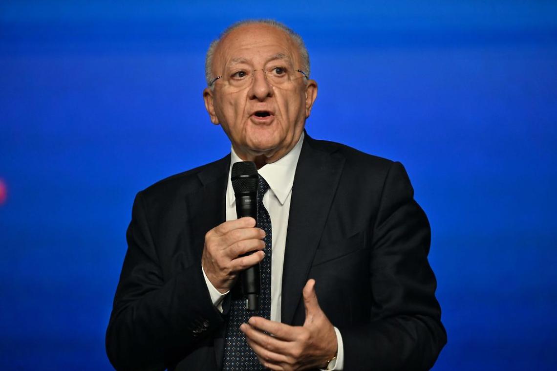 De Luca: «Entro l'anno Campania prima per le liste d'attesa