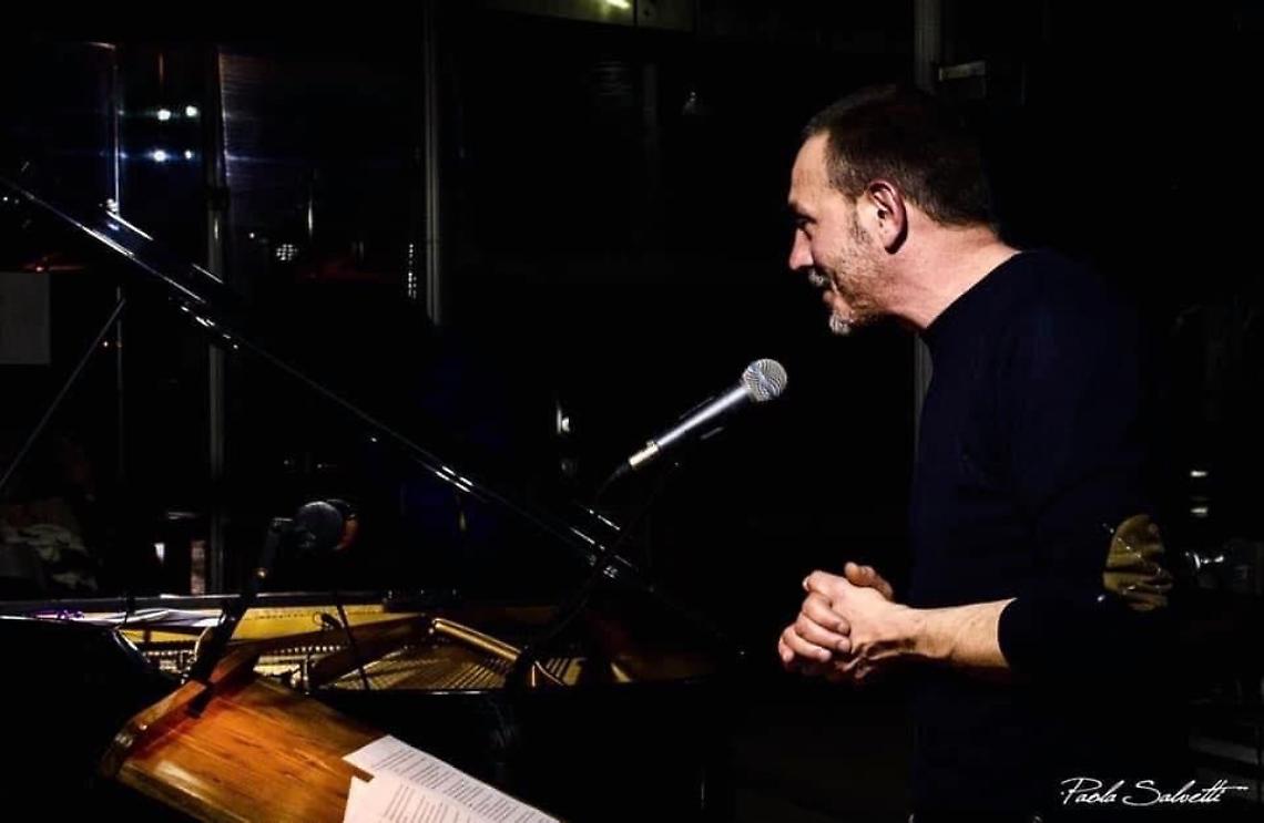 Ecco Flor, un romanzo con la colonna sonora