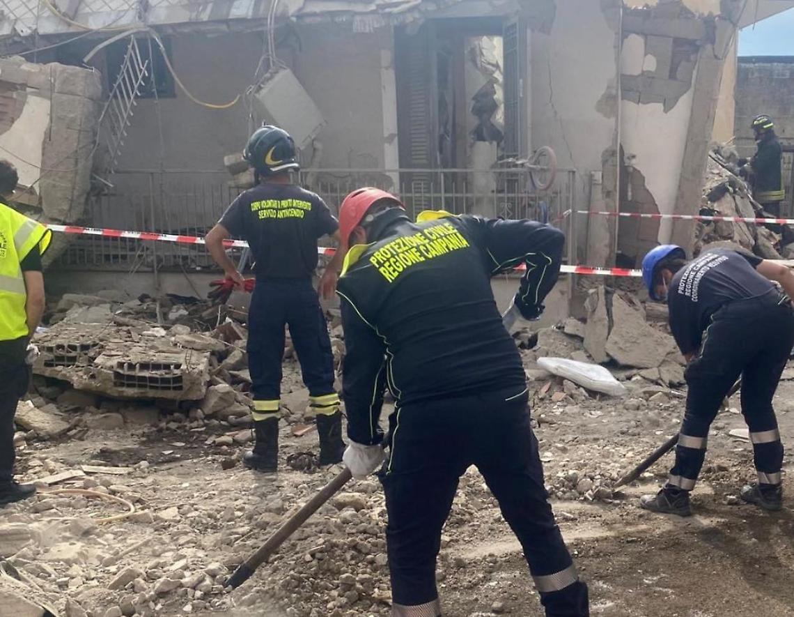 De Luca: tragedia crudele. Manfredi: vicini alla famiglia 