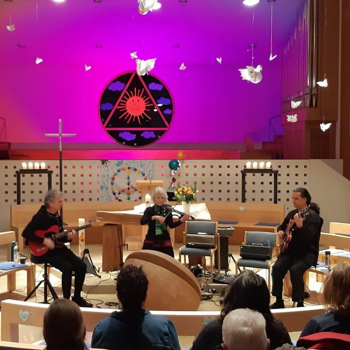 Radius Guitar Ensemble incontra Europa String Choir