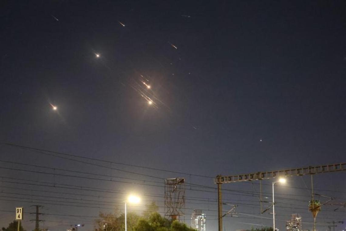 Missili dall'Iran, esplosioni a Tel Aviv e Gerusalemme 