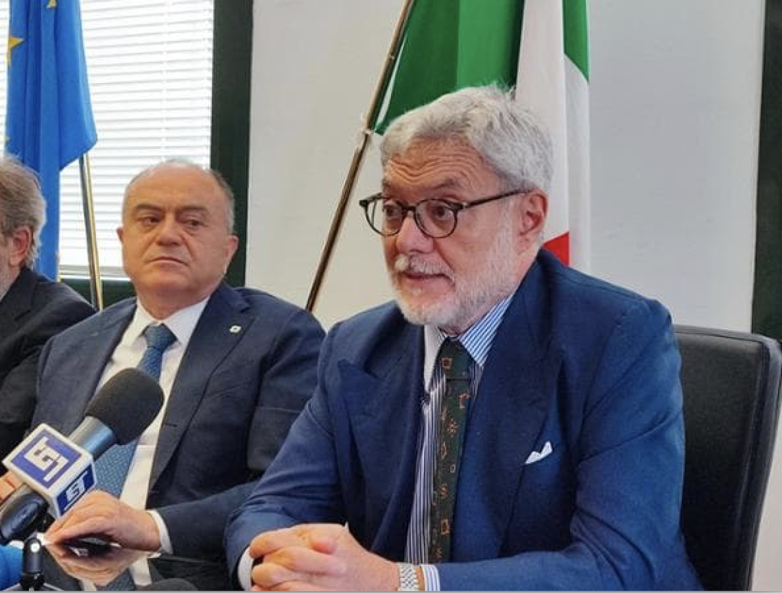 Il pirata informatico da tre anni “bucava” i server napoletani