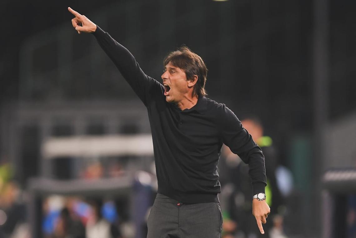 Conte: "Bello godersi la sosta al primo posto"