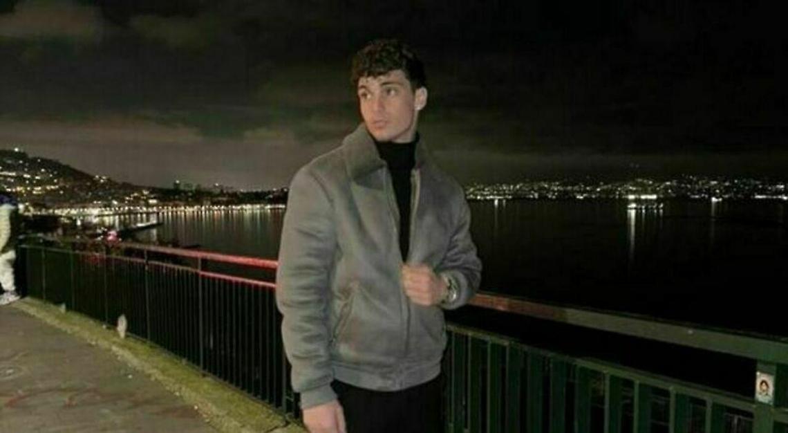 L’addio a Santo tra lo strazio di familiari e parenti