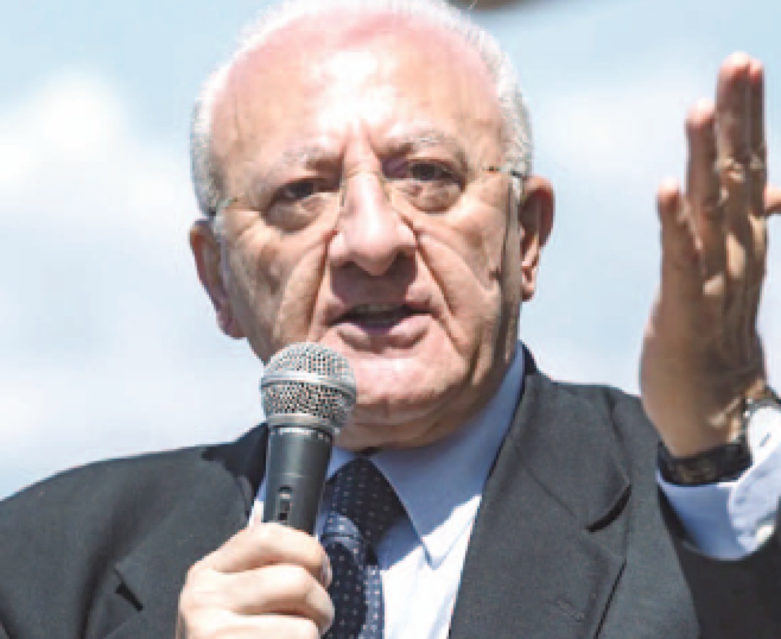 De Luca a Schlein:  il futuro non si decide a Roma