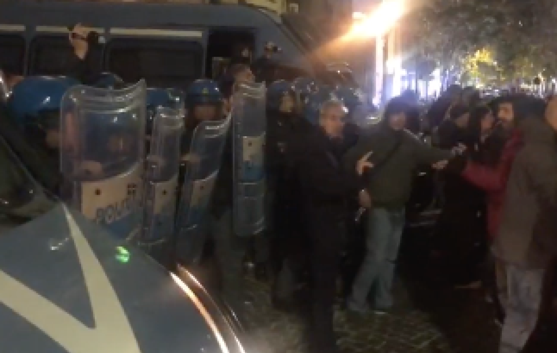 Disoccupati sotto San Giacomo, tensione con forze dell'ordine