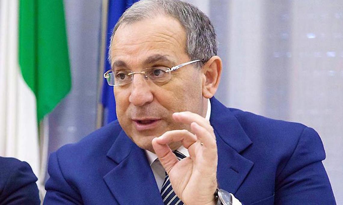 Rischio ambientale a Gianturco, rimozione delle bombole di gas 