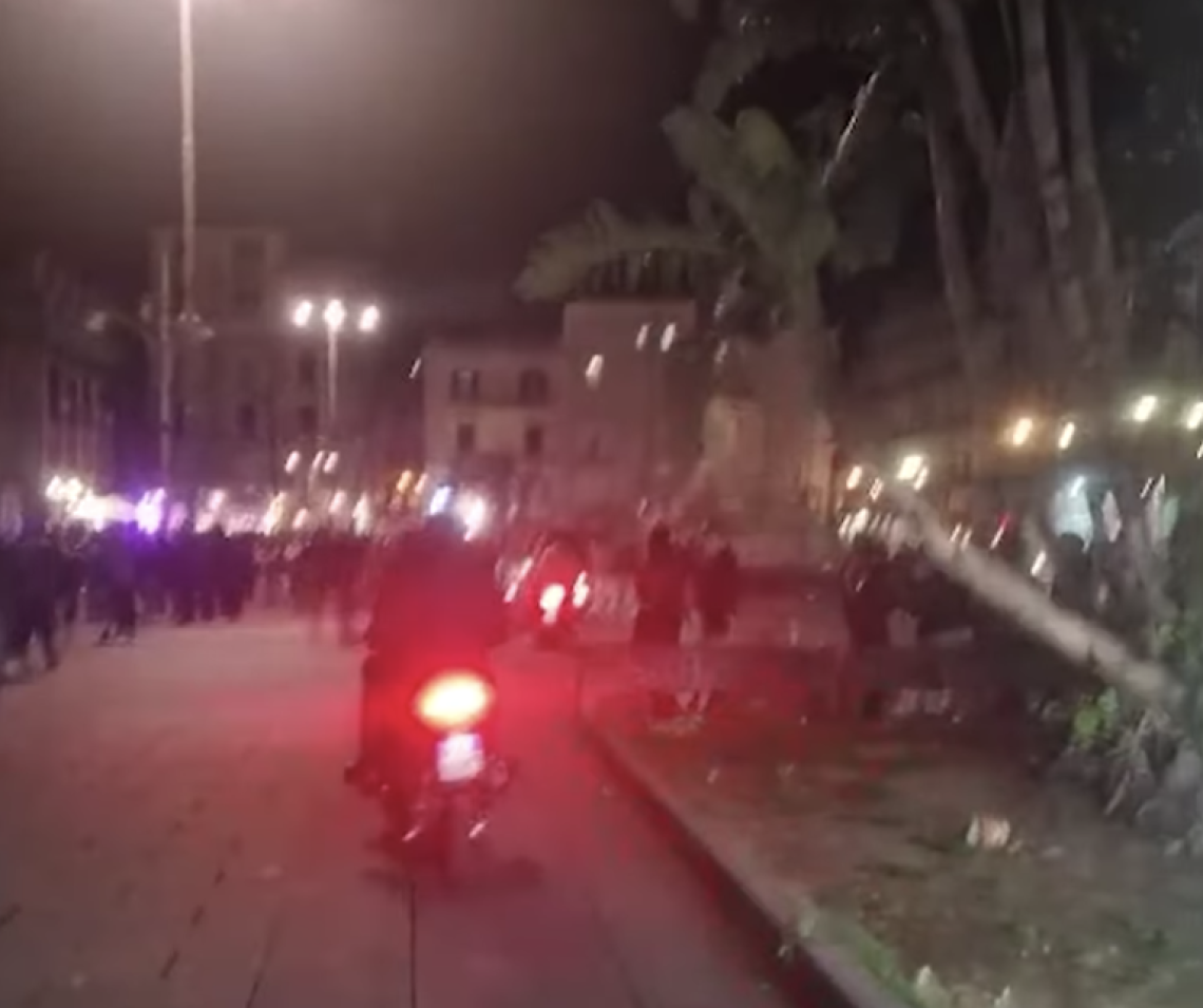 Stop alle corse di motorini a piazza Dante