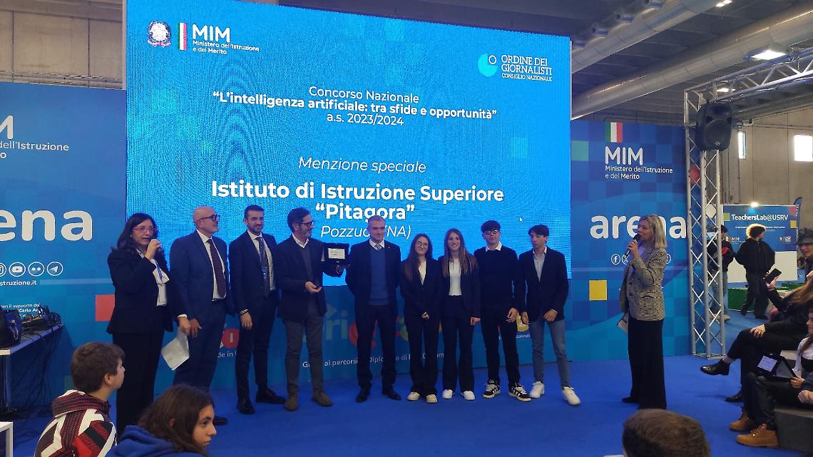 Scuola "Pitagora" di Pozzuoli premiata per uno studio sul bradisismo