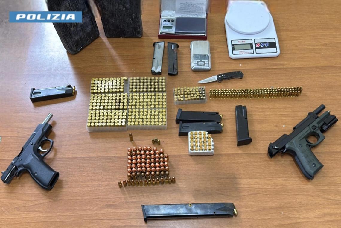 Armi e droga, due arrestati e un denunciato