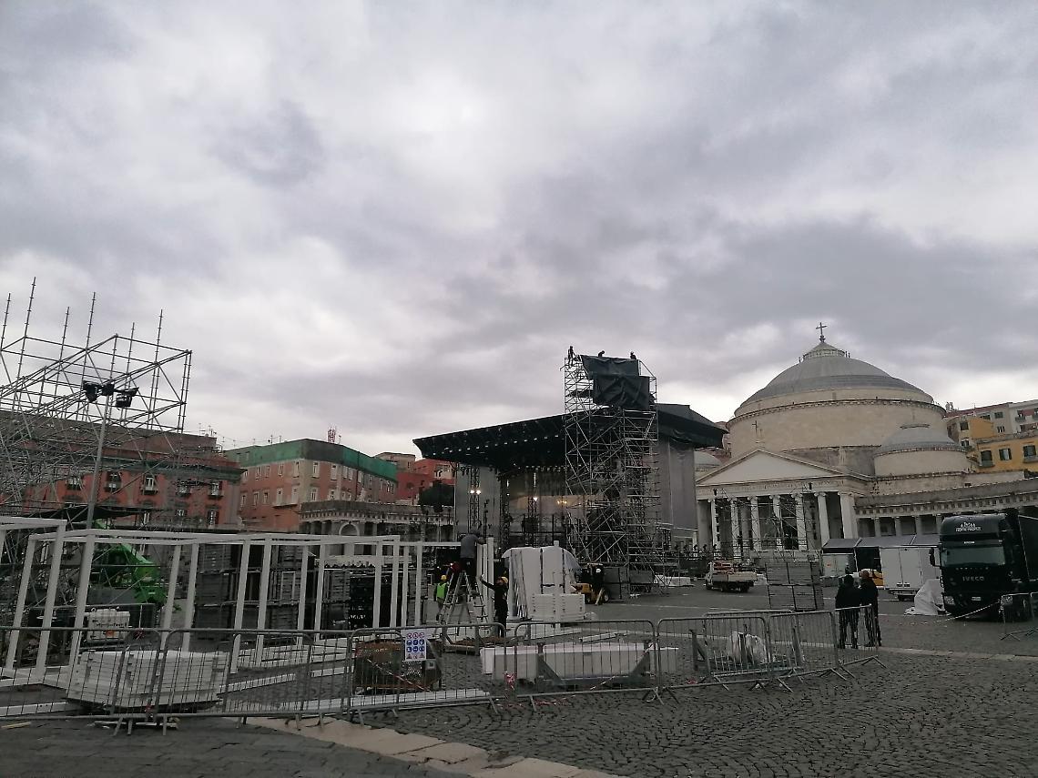 Napoli, Linea 1 metro fino alle 2 di notte per finale X Factor