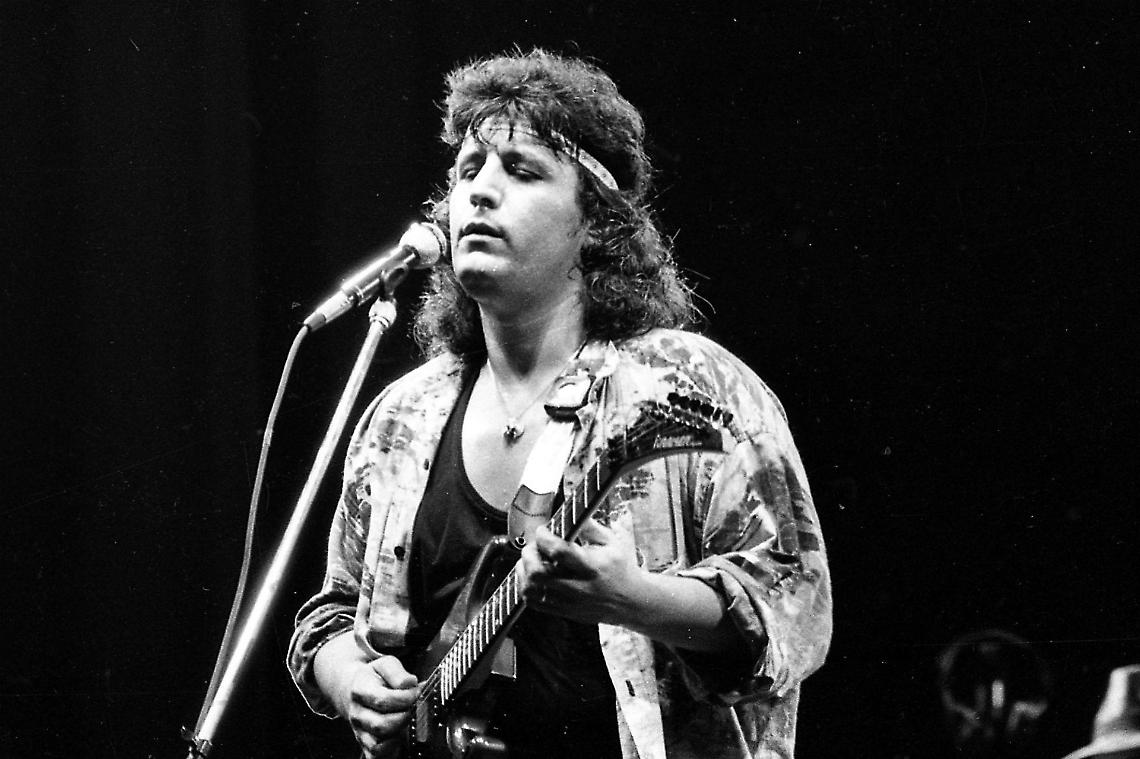 A Napoli una targa dedicata a "Napule è'' di Pino Daniele