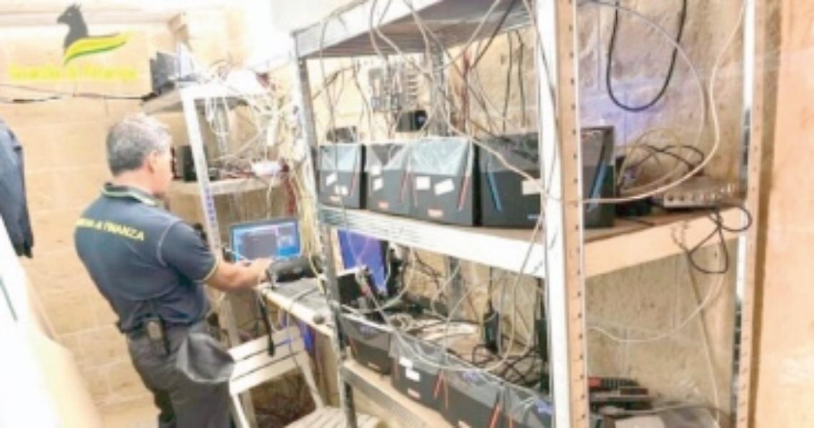 A Napoli i ras del “pezzotto”, azzerata la base di Marianella