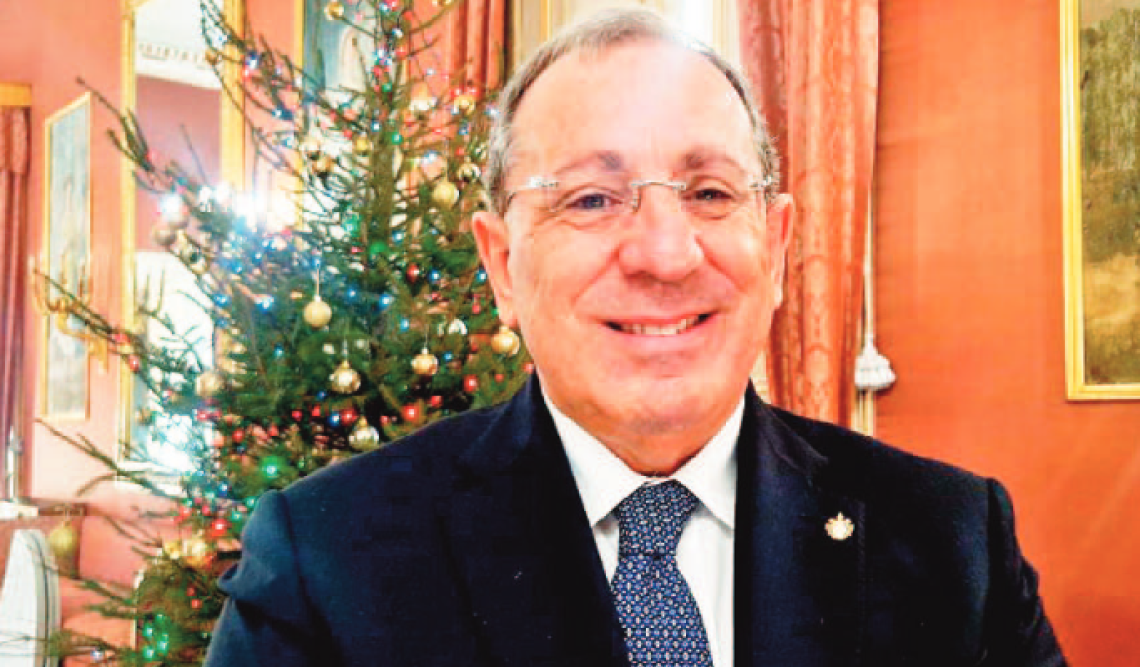 «Napoli guardi al futuro con speranza»
