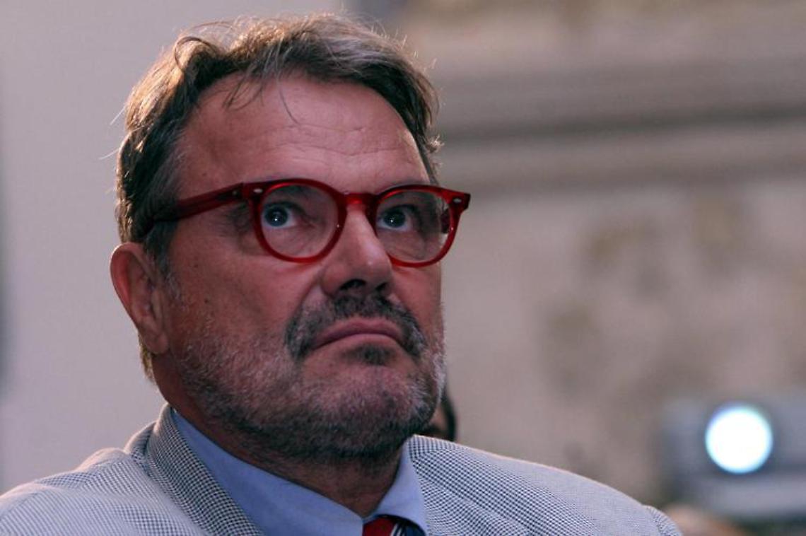 Oliviero Toscani sempre più grave, la moglie: «Sembra strada senza ritorno»