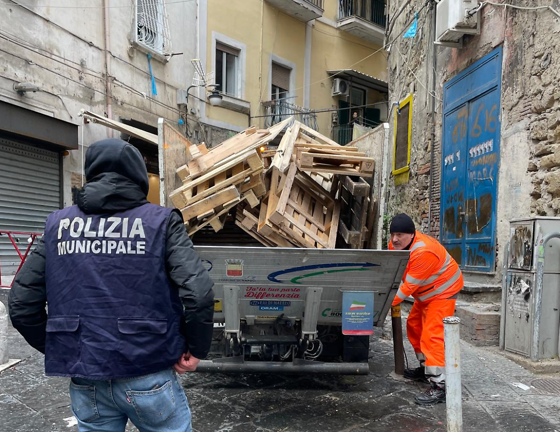 “Cippo" di Sant'Antonio, sequestrate cataste legname e alberi