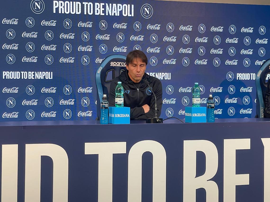 Conte: "A Bergamo non sar&agrave; una sfida scudetto. Sostituto Kvara? Chiedete alla societ&agrave;"