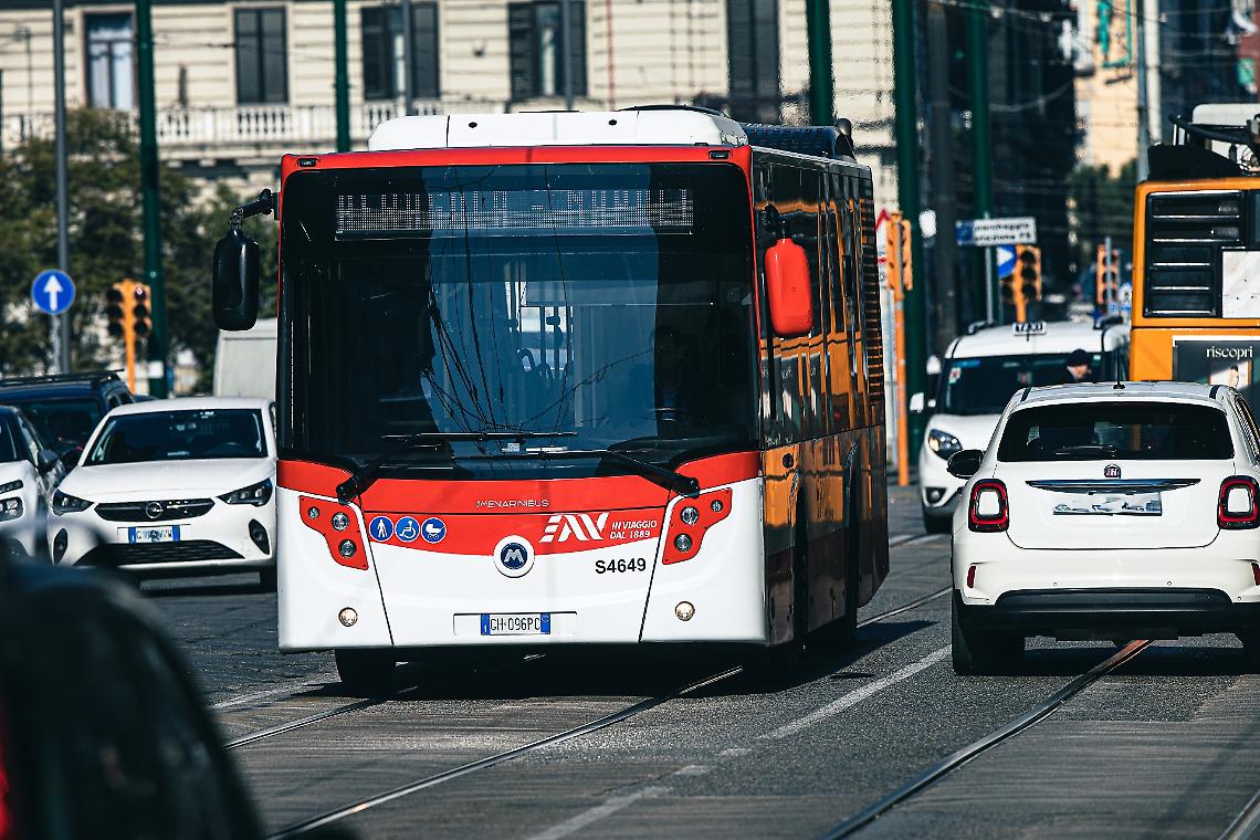 Eav, accordo con i sindacati: incrementati i servizi bus
