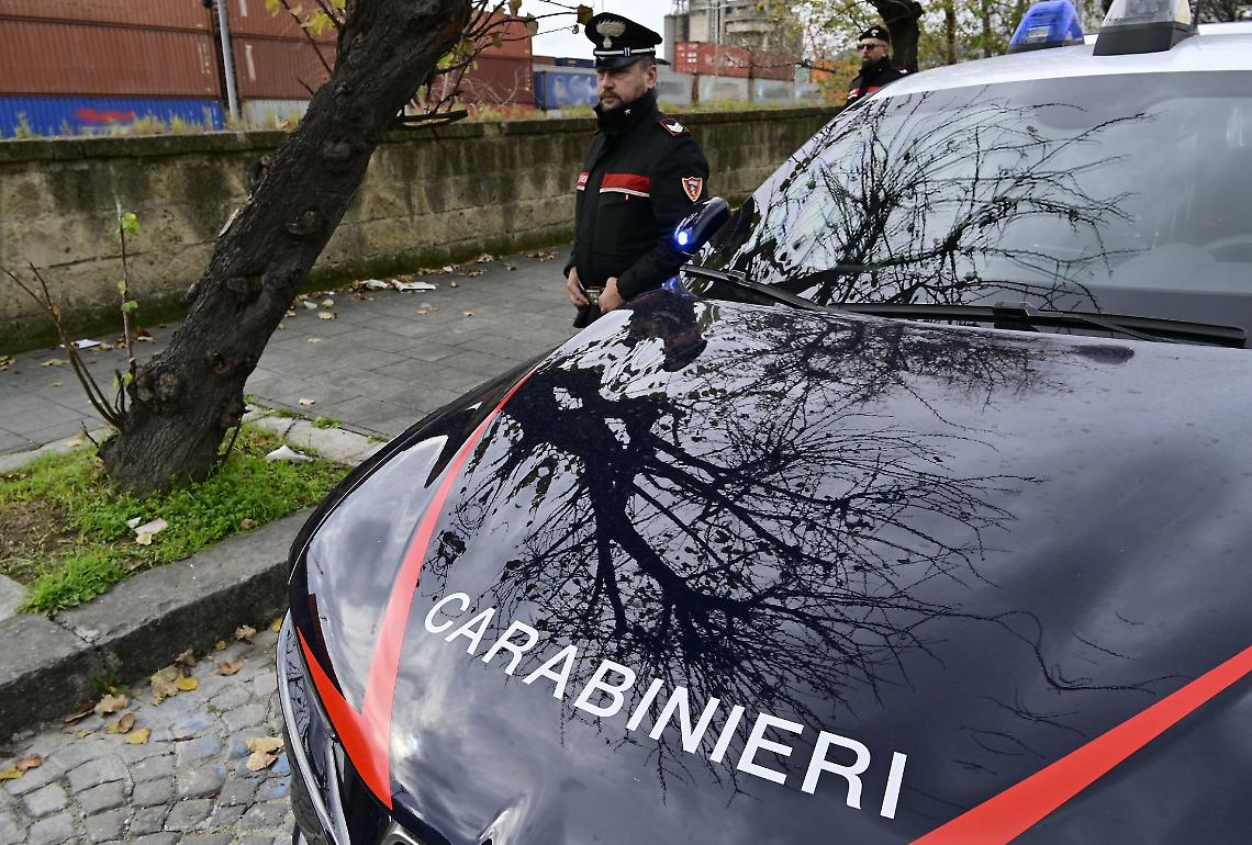 Estorsioni al porto di Napoli, tre arresti nel clan Mazzarella