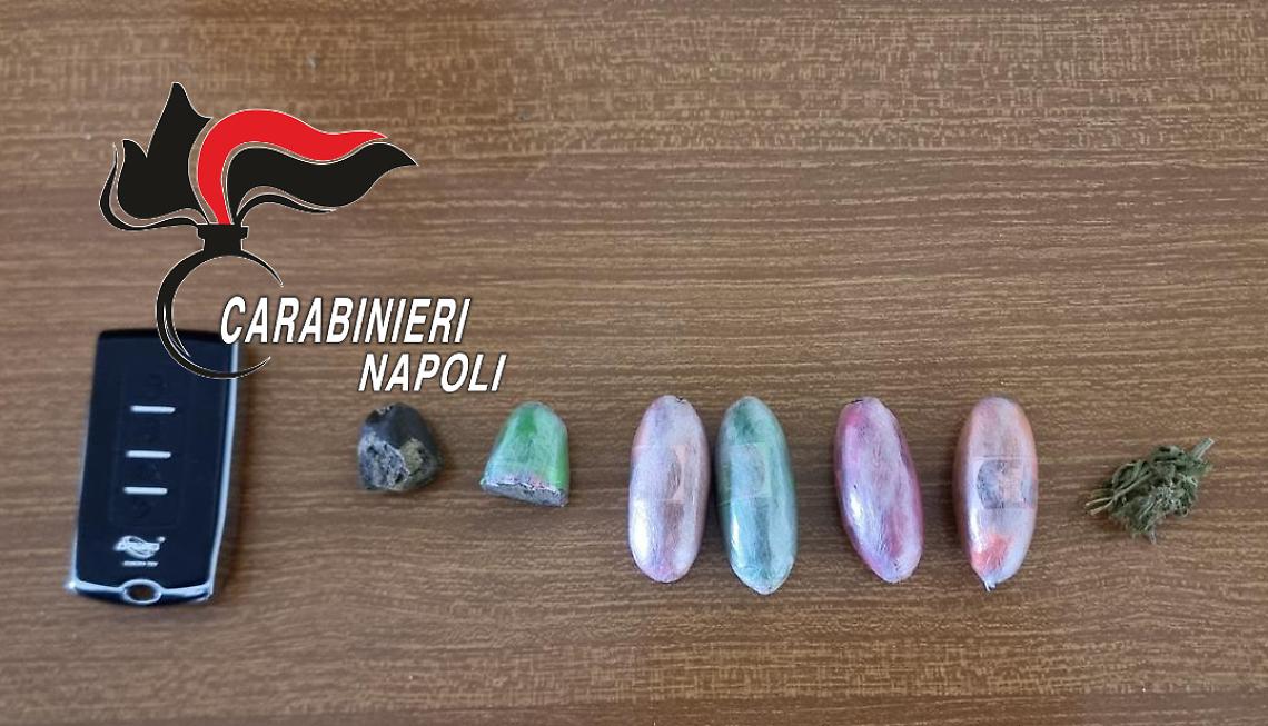 Ovuli in cucina pieni di hashish, arrestato 31enne 