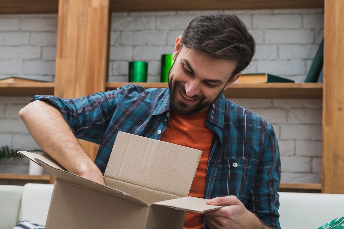 Il fenomeno dell’unboxing, il format irresistibile per i social media