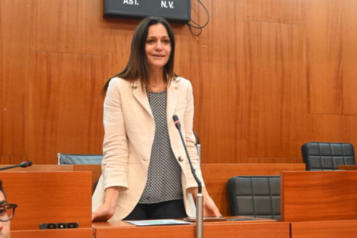 Alza il capo donna, sei una guerriera che non si arrende 