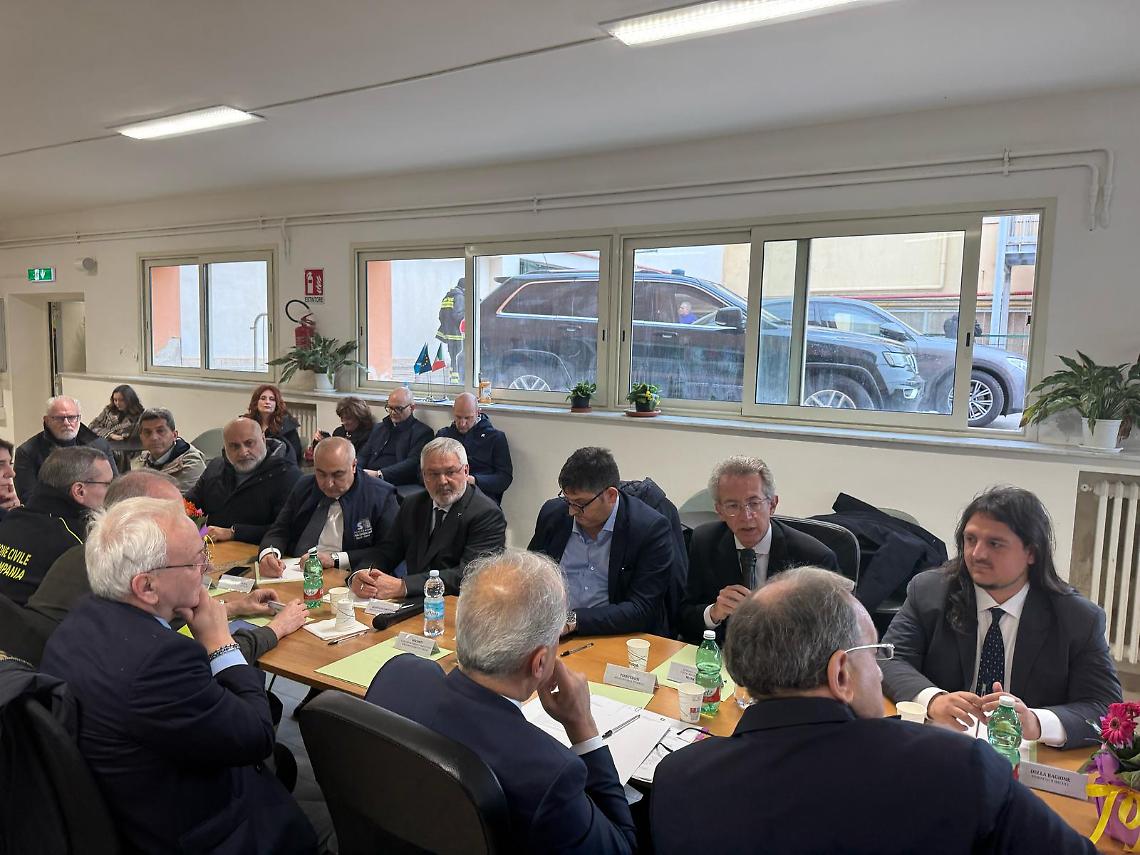 Campi Flegrei, Piantedosi a Napoli