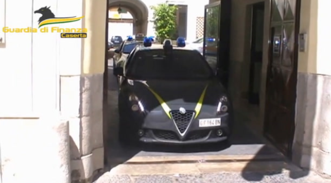 Frode carosello su carburanti, sequestri per 112 milioni