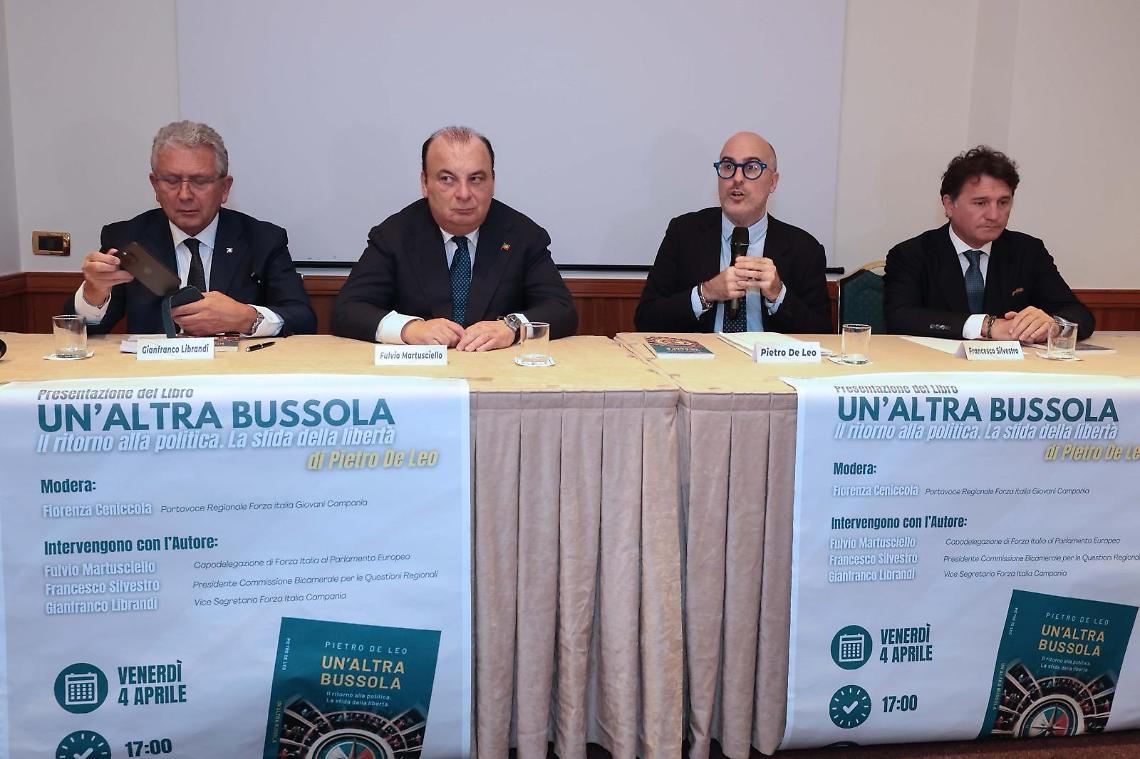 Nel saggio di Pietro De Leo trent’anni di storia politica 
