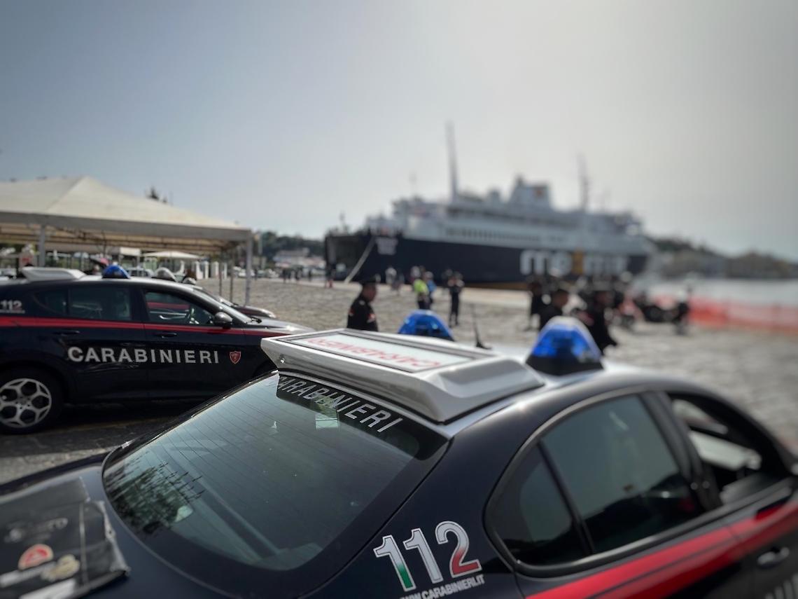 Pasquetta sicura, controlli dei carabinieri a Ischia e Procida