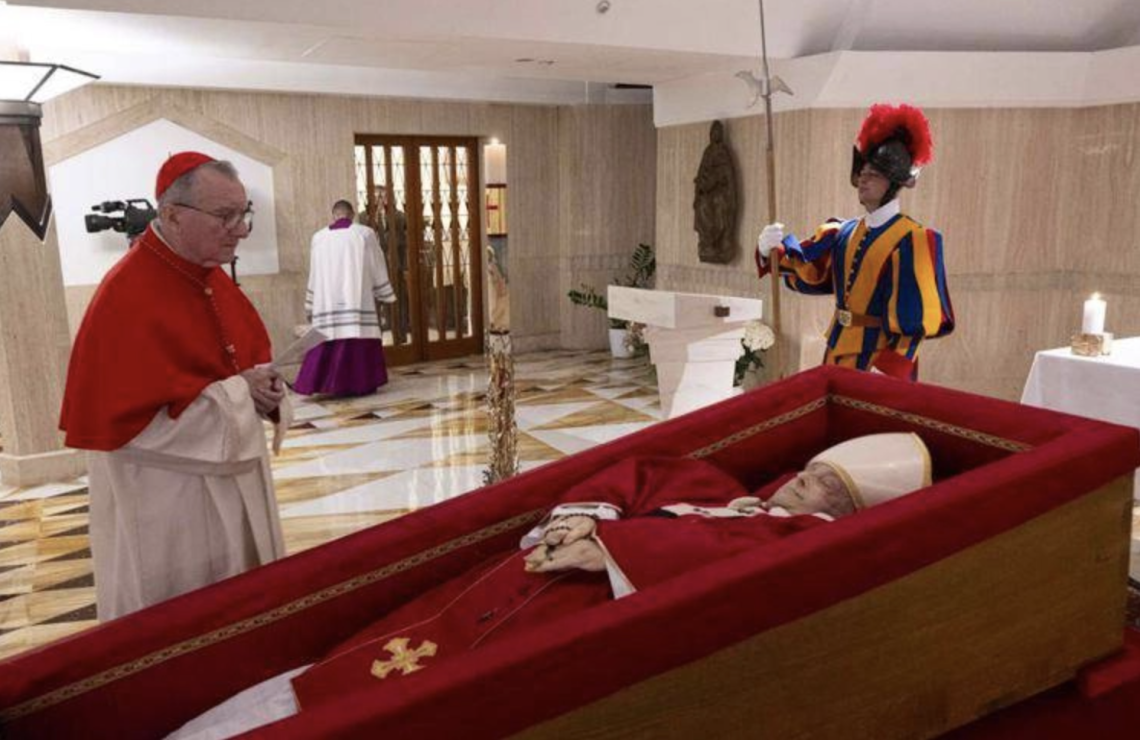 Papa Francesco, diffusa la prima immagine della salma