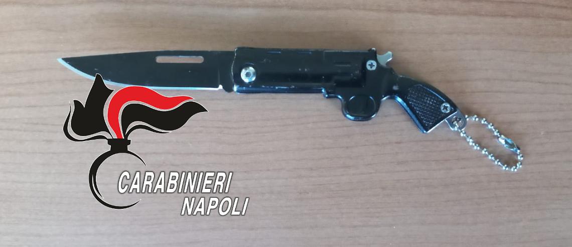 Minaccia giovane con un coltello, 21enne denunciato