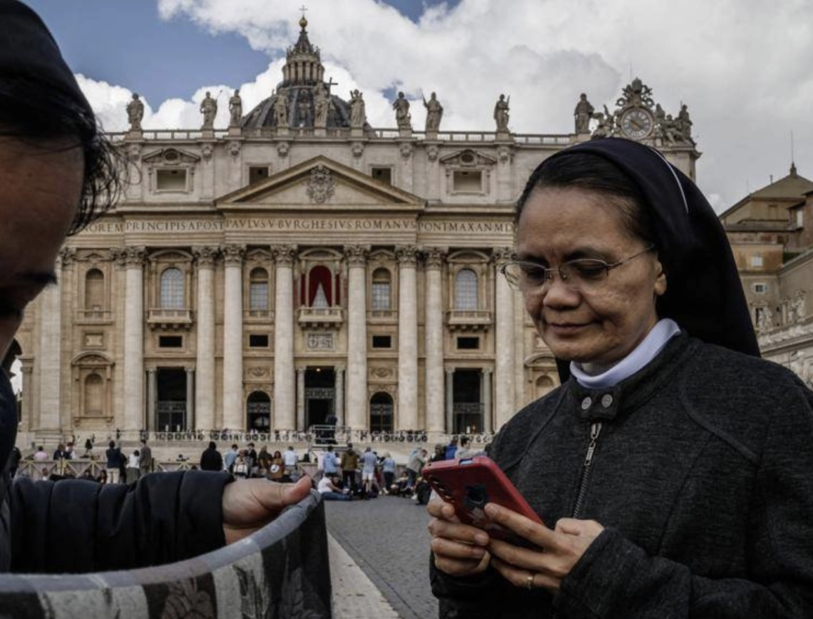 Il Conclave più social, quasi 2 milioni di interazioni il primo giorno