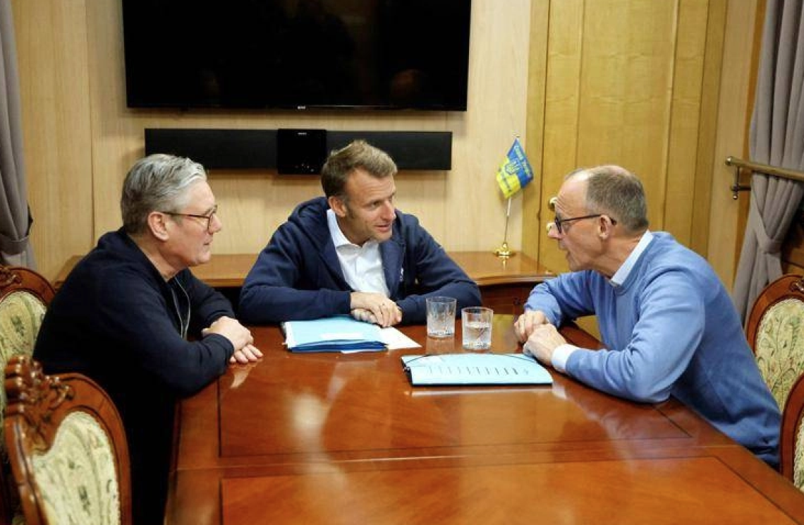 Zelensky incontra i leader Ue: Macron, Merz, Starmer e Tusk a Kiev 