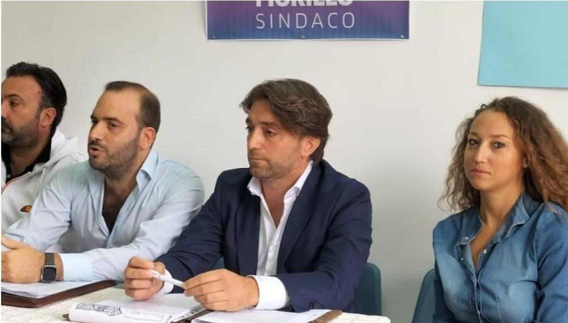 Cimitero, ritardi e veleni: chiesto consiglio comunale straordinario