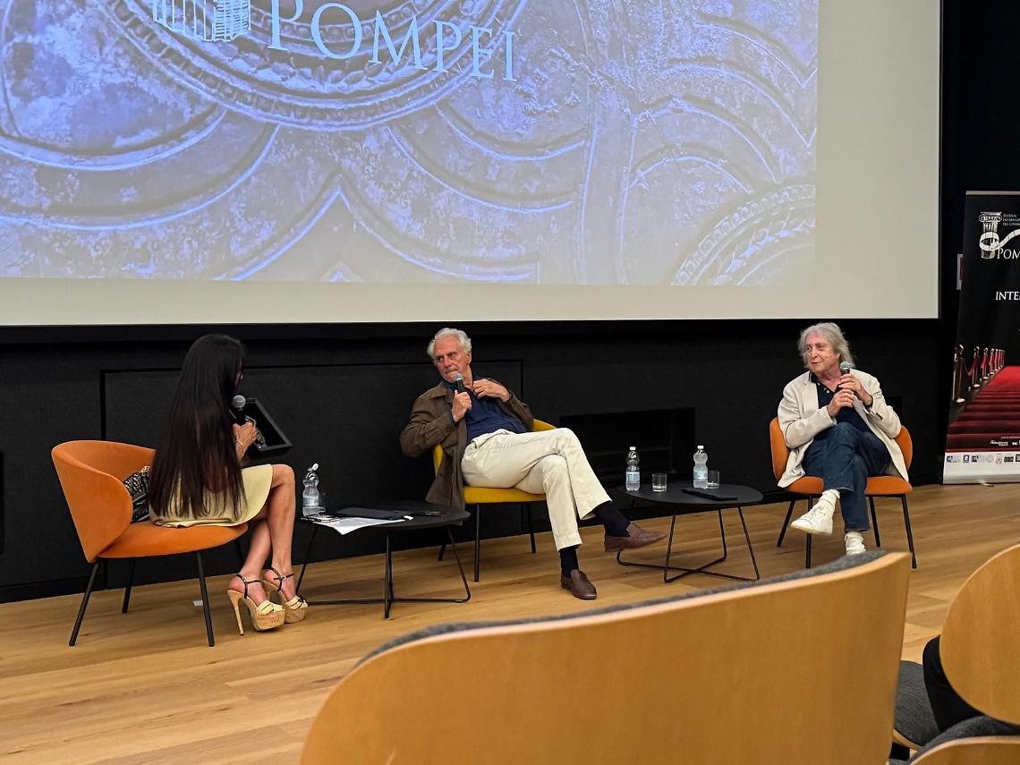 Vanzina: «Introduciamo un'ora di studio della "commedia all'italiana"»