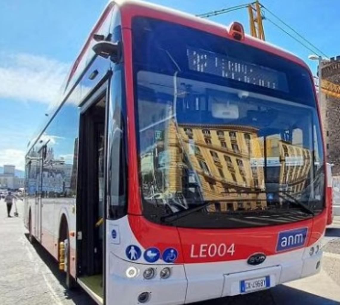 Altri 15 bus elettrici per la flotta green di Anm