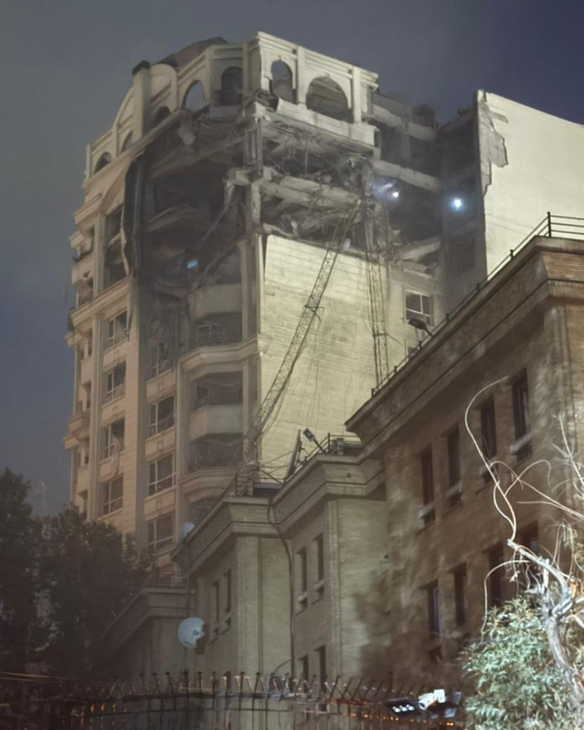 Attacco all'Iran, Meloni convoca riunione d'emergenza